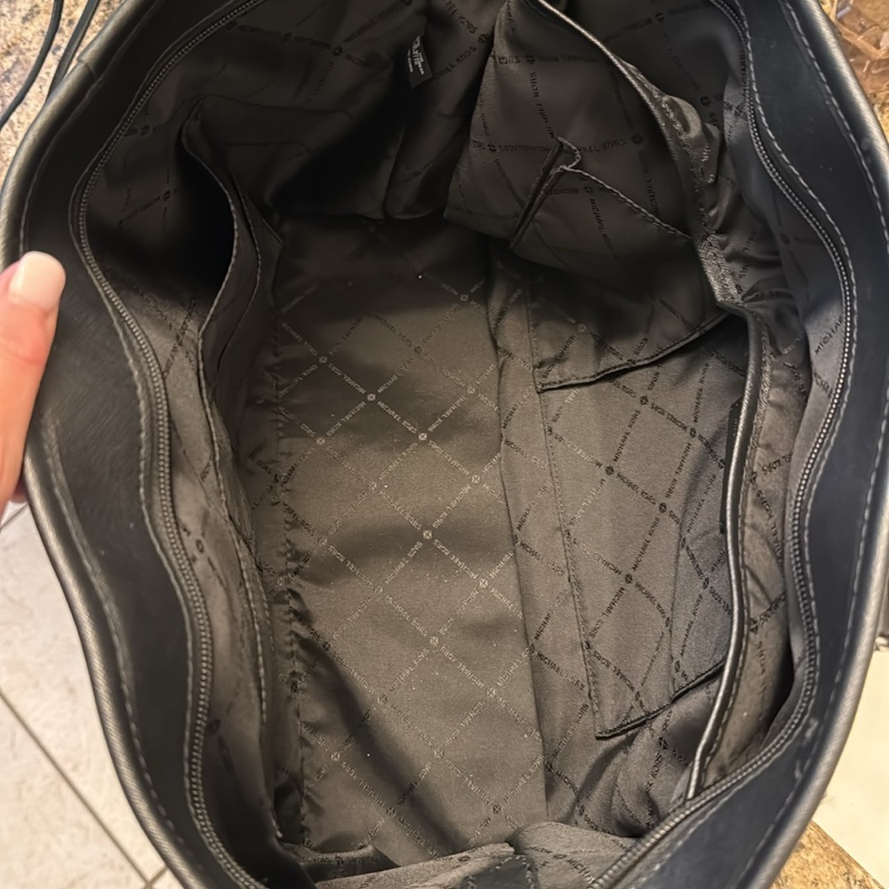 Michael Kors Tote - Picture 3 of 4